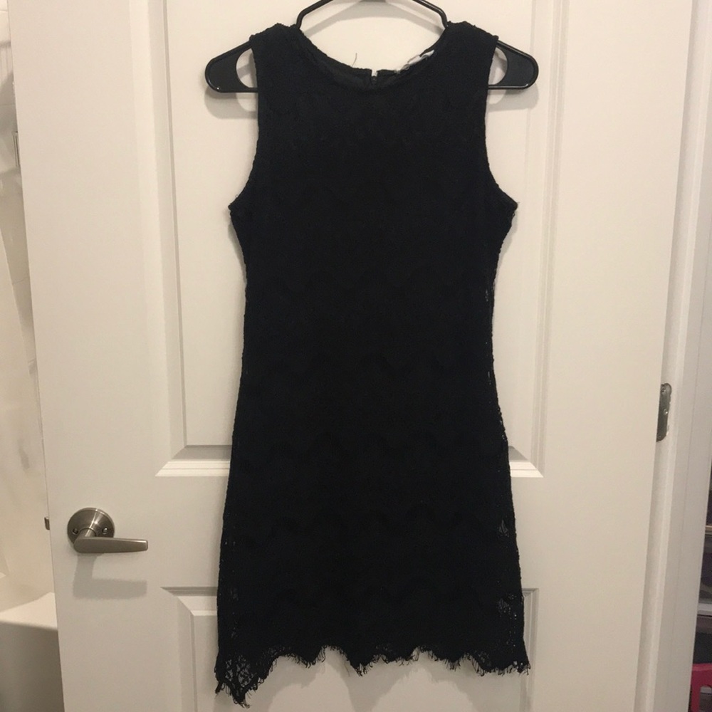 Lacey black dres